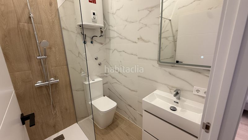 Foto dbc63996-de6d-473f-a74d-2b103a45efca. Apartament amb calefacció aparcament piscina a Playa Poniente Benidorm