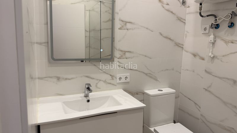 Foto c53bc83b-7896-4635-b0df-33da5e7c81a9. Apartament amb aparcament piscina a Playa Poniente Benidorm