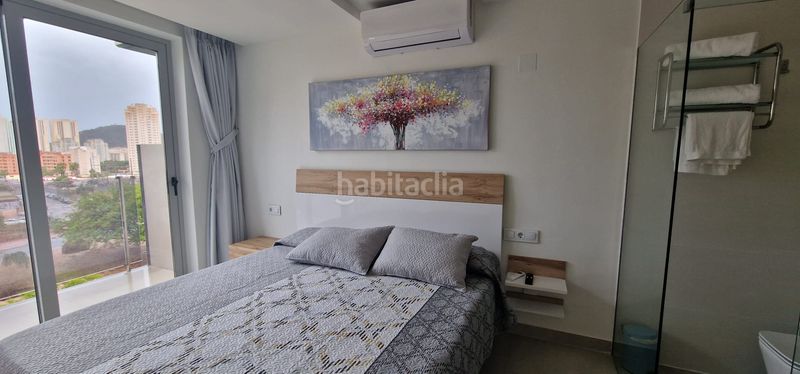Foto c1b89592-218b-46b9-8000-e62a46f4798e. Apartament amb calefacció aparcament piscina a cala Finestrat Finestrat