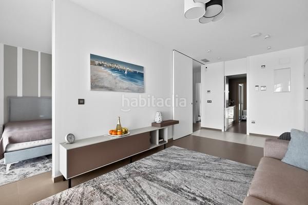 Foto 05323707-dab9-4355-abfe-9c0301d62821. Apartament amb aparcament a Playa Poniente Benidorm