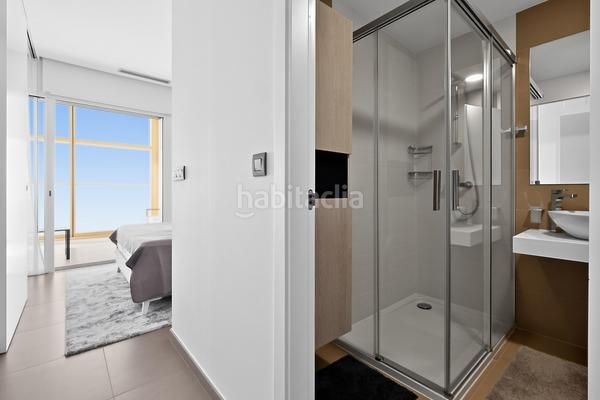 Foto 482a8d9f-df25-40fa-88eb-1145e96832c5. Apartament amb aparcament a Playa Poniente Benidorm
