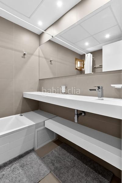 Foto 6b49d949-5865-47a2-ae24-3452b5af7542. Apartament amb aparcament a Playa Poniente Benidorm