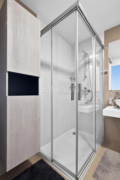 Foto a7abcc3b-e1ba-452b-a14f-4fb5c6aadcd0. Apartament amb aparcament a Playa Poniente Benidorm
