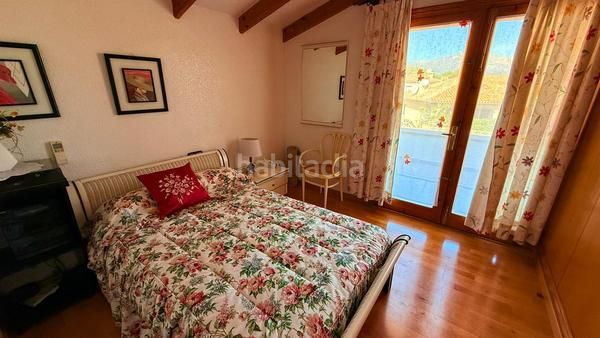 Foto a64011a7-416f-4364-8fe1-6216424b2dac. Xalet amb aparcament piscina a Sierra Helada Benidorm