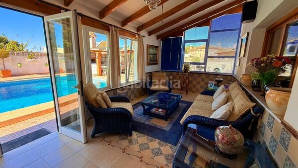 Foto eae711f7-a981-491c-b6f5-54fd4fe0a2ff. Xalet amb aparcament piscina a Sierra Helada Benidorm