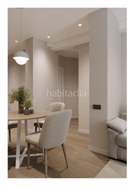 Foto c7e4cba8-e2c0-459b-86d8-059caac91b4d. Apartament amb piscina a Playa Poniente Benidorm
