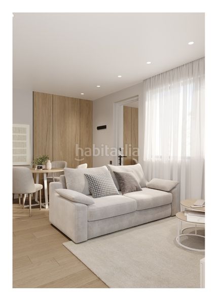 Foto c685e844-3d6c-40d3-b9cb-6d019b6cd2a9. Apartament amb piscina a Playa Poniente Benidorm