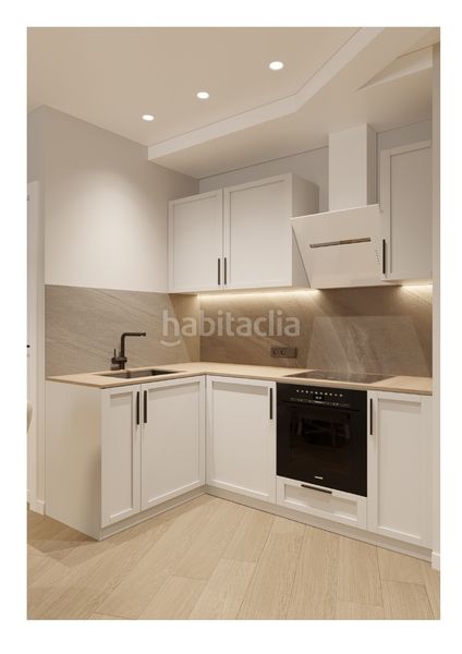 Foto ef3986f7-6b5e-4e09-a55c-e55e66ae47e0. Apartament amb piscina a Playa Poniente Benidorm