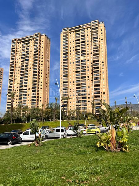 Foto 6582e0fa-8028-4a82-9f00-52f12977e081. Apartament amb calefacció aparcament piscina a Playa Poniente Benidorm