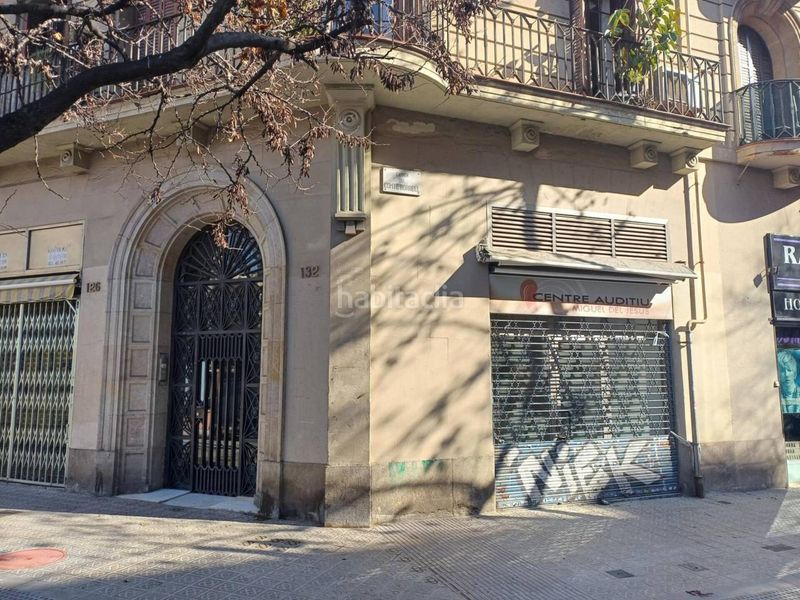 Foto 5455d5a4-740f-43e5-98ca-d11500cdb8f3. Local comercial a La Nova Esquerra de l´Eixample Barcelona