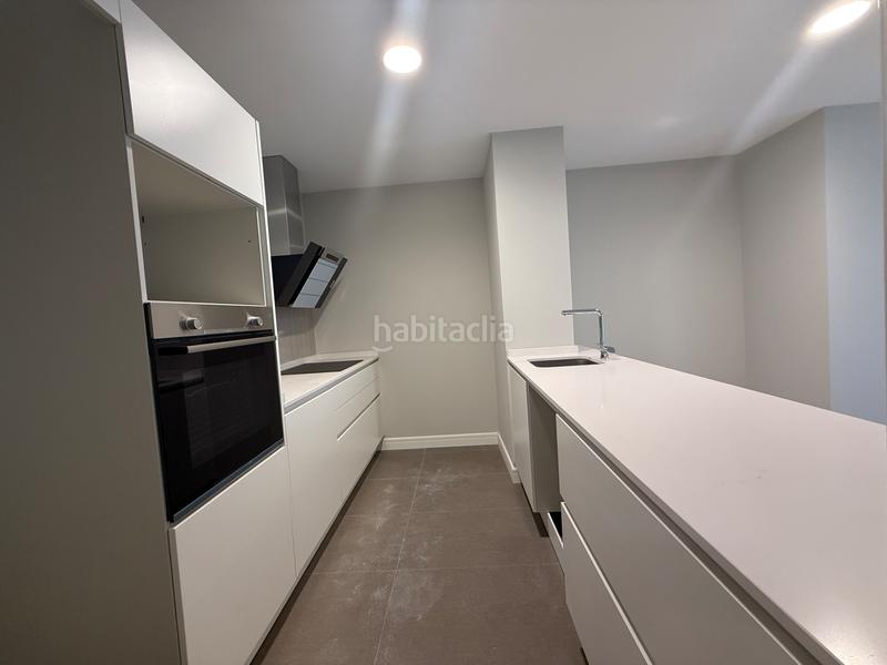 Foto 2d1bea6f-f477-4974-ad9e-976d1dbda6fd. Etagenwohnung mit parking in Santa Catalina - Canteras Palmas de Gran Canaria (Las)