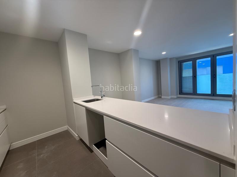 Foto 48fbb279-efec-479c-98e3-88911eb3e8c2. Pis amb aparcament a Santa Catalina - Canteras Palmas de Gran Canaria (Las)