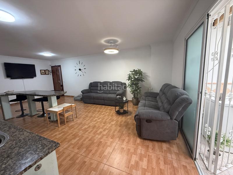 Foto 5aa0f4f8-2101-477f-a003-085313145298. Piso  con terraza en las majoreras en Carrizal Ingenio