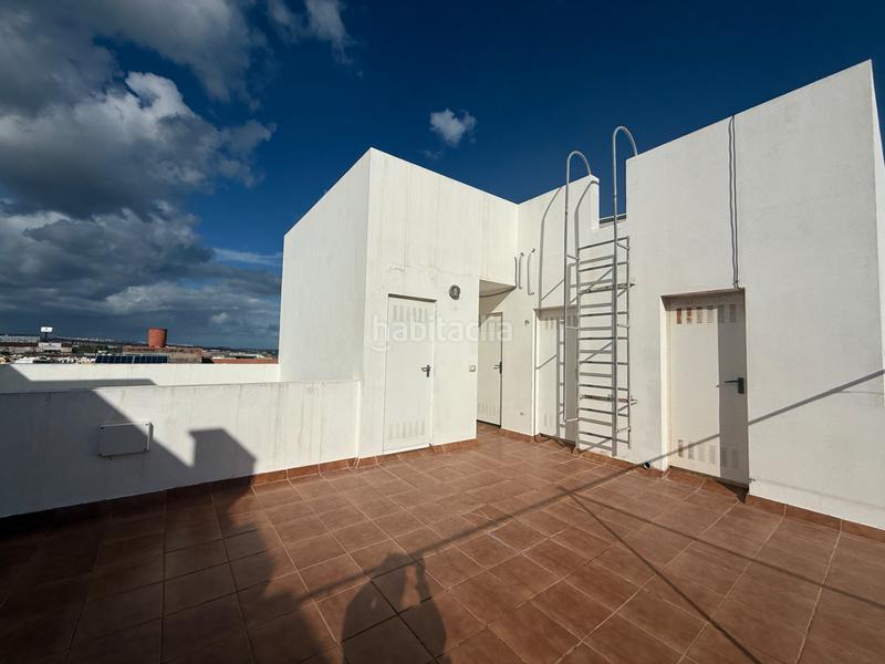 Foto be23850e-4dbb-4c9e-8d3e-be82f7523790. Piso  con terraza en las majoreras en Carrizal Ingenio