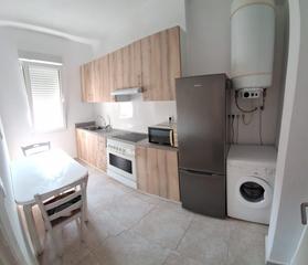 Location Appartement à Neda. Piso reformado en centro de neda