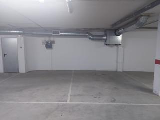 Aparcament cotxe a Cañete de las Torres. Co16- plaza de garaje- buen acceso