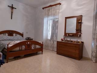 Casa a Bujalance. C170- casa de dos plantas buena zona