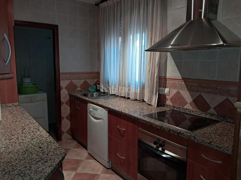 Foto e4a74af0-7a98-4587-a153-8e3c69606099. Piso p6- 1ªplanta excelente ubicación en Bujalance