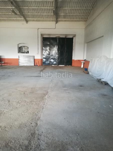 Foto 3b37cd4b-a5df-4cc1-893b-4639f283a508. Nave industrial n2- nave con gran terreno en Bujalance