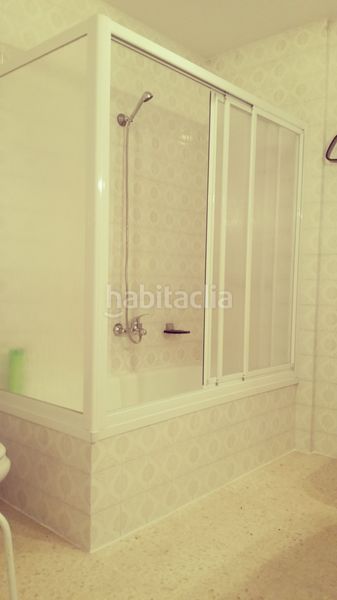Foto f9cfb35b-15d9-46d2-8616-266a127004ac. Pis amb aparcament a Bujalance