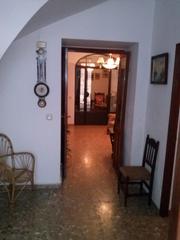 Casa  Avenida doctor fleming. C5- amplia con encanto