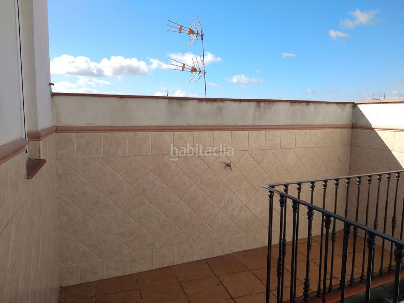 Foto 7c4f3cf7-3d34-4d4f-9854-1e6e8f4c040c. Casa con parcheggio in Bujalance