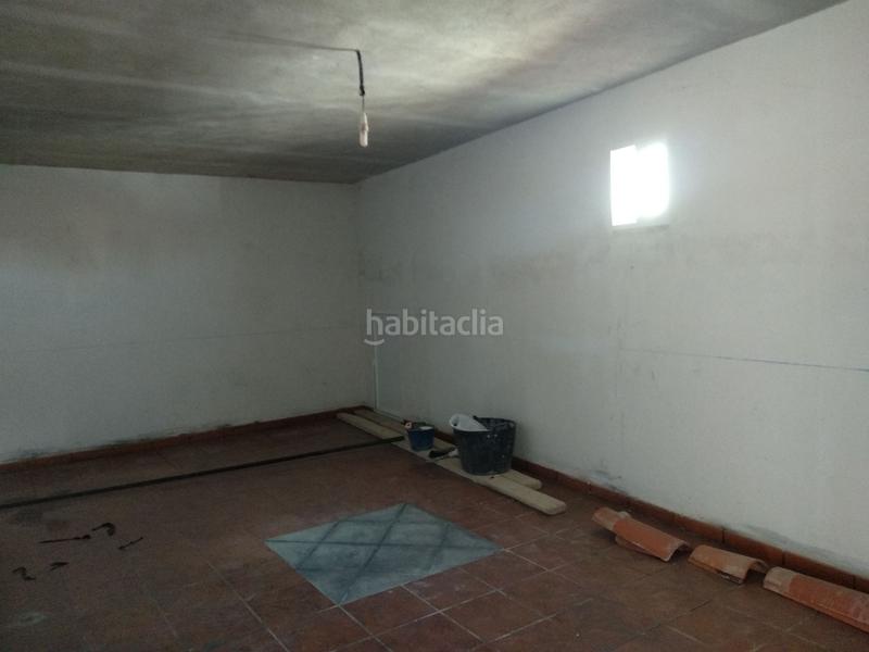 Foto f18c38fa-5153-45ef-8e16-40bb84005d10. Casa con parcheggio in Bujalance