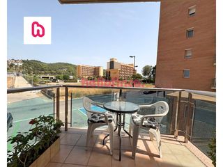 Pis  Calle marina. Piso con piscina y parking a 300m de la playa  santa susana