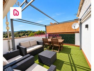 House  Calle san sebastián. Casa con terraza y múltiples posibilidades en piera
