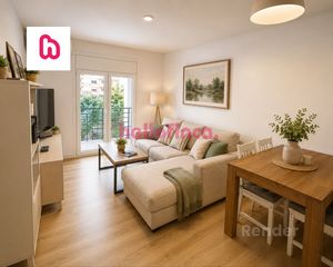 Appartement à Congost. Piso reformado con 3 habitacione sy balcón en el barrio de lhost