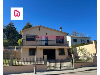 Chalet à Sant Agustí de Lluçanès. Casa a cuatro vientos en sant agustí de lluçanès  núcleo de lalo