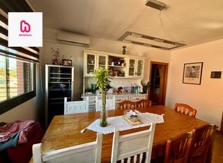 Chalet in Masquefa. Casa en carretera vella de masquefa