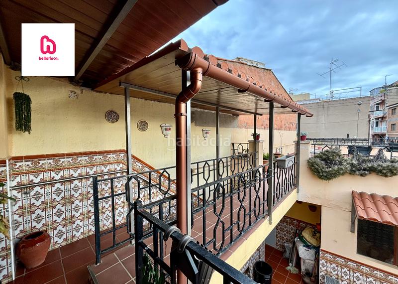 Foto b2978798-8442-4185-ac8a-3180c2602cff. Casa con parcheggio in Centre Sant Quirze del Vallès