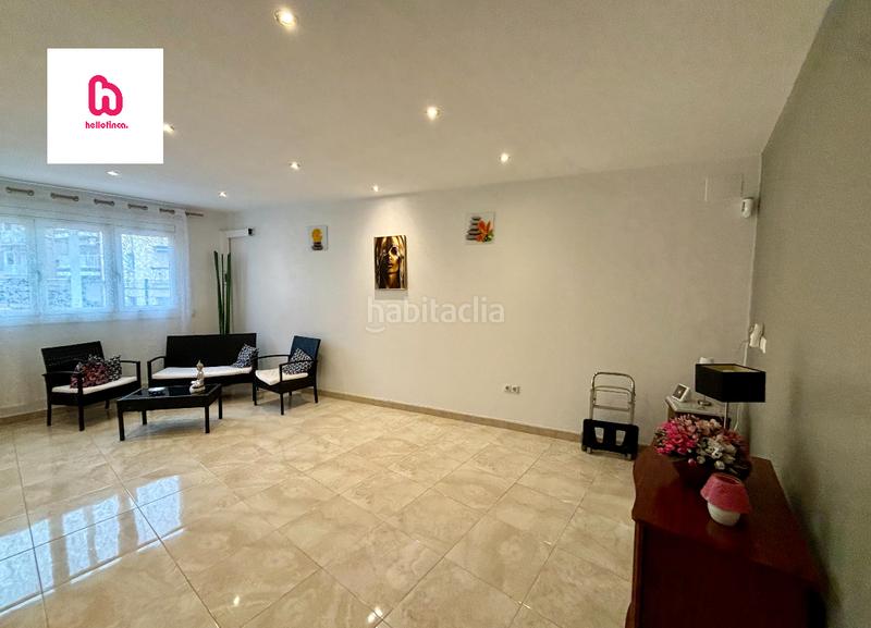 Foto f1f04421-563b-4c93-971e-fb922fc7ec6d. Casa con parcheggio in Centre Sant Quirze del Vallès