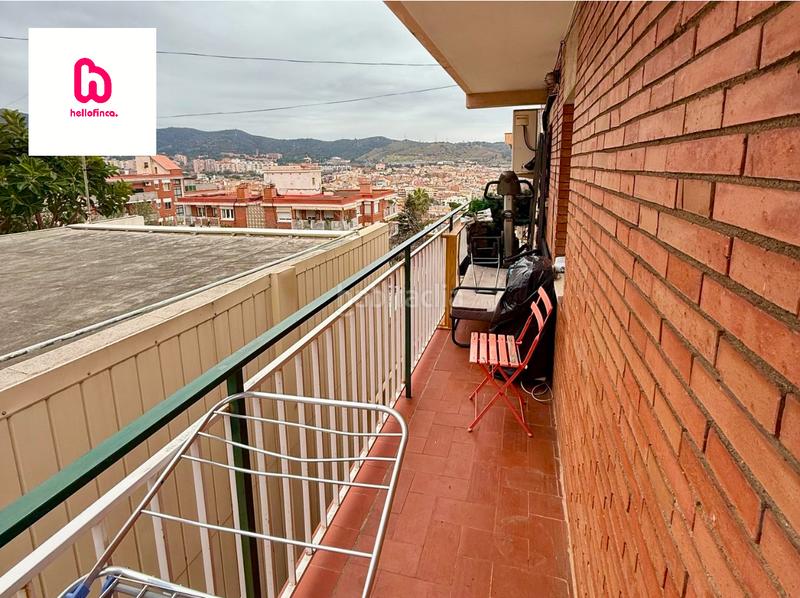 Foto ca0a71b7-60e6-4b8f-bbdb-81a976c6bed4. Attico con riscaldamento in La Font d´en Fargues Barcelona