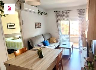 Piso en Centre. Piso reformado de 3 habitaciones con balcón y lavadero