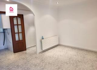 Pis a Cirera. Piso de 2 habitaciones con terrado comunitario