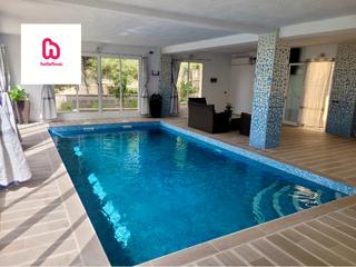 Maison  Avinguda barcelona. Casa con dos plantas independientes y piscina interior climatiza