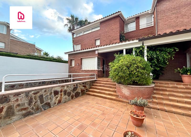 Foto fe43c879-173d-4c3b-943a-0e0a640ac7a0. Maison jumelée avec cheminée chauffage parking piscine dans Sant Vicenç de Montalt