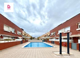 Semi detached house in Les Salines-Pla de Sant Pere. Casa con piscina jardn terrazas parking y trastero