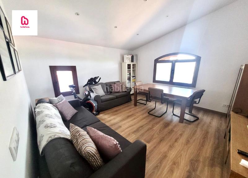 Foto 14a94076-8056-46d6-8867-4eec2898c6ca. Casa adosada chalet reformado con jardín trastero y lavadero en Subirats
