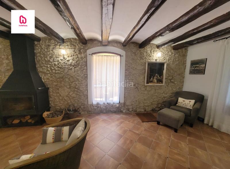 Foto 9dd8c625-0773-4961-b3b8-9dac307e8584. Casa adosada chalet reformado con jardín trastero y lavadero en Subirats