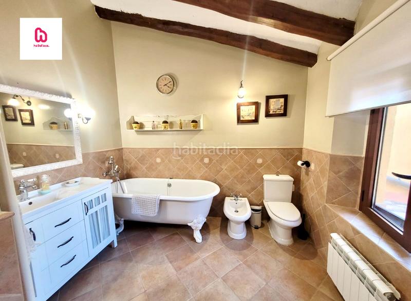 Foto e92c2fa4-f339-4161-831d-3fb09eaaa31b. Casa adosada chalet reformado con jardín trastero y lavadero en Subirats
