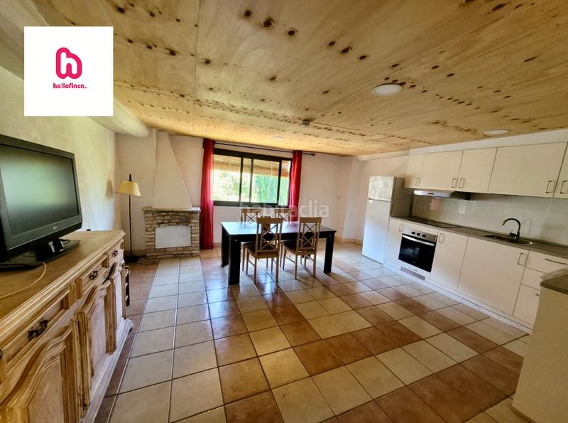 Foto a2fd51ca-5b0e-44ed-b163-dc401c464801. Chalet finca rústica de 4 viviendas en Cardona