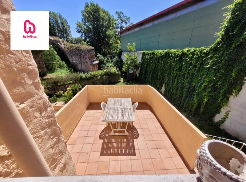 Foto d4adbf59-8de8-4413-b5f2-93e6a360d54a. Chalet finca rústica de 4 viviendas en Cardona