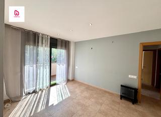 Pis a Puig-reig. Piso de 2 habitaciones para entrar a vivir con terraza y parking