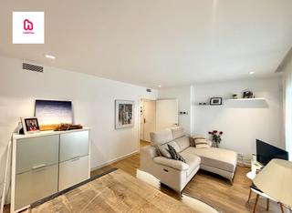 Pis a Ca n'Aurell. Piso de 3 habitaciones exterior con parking próximo al parque sa