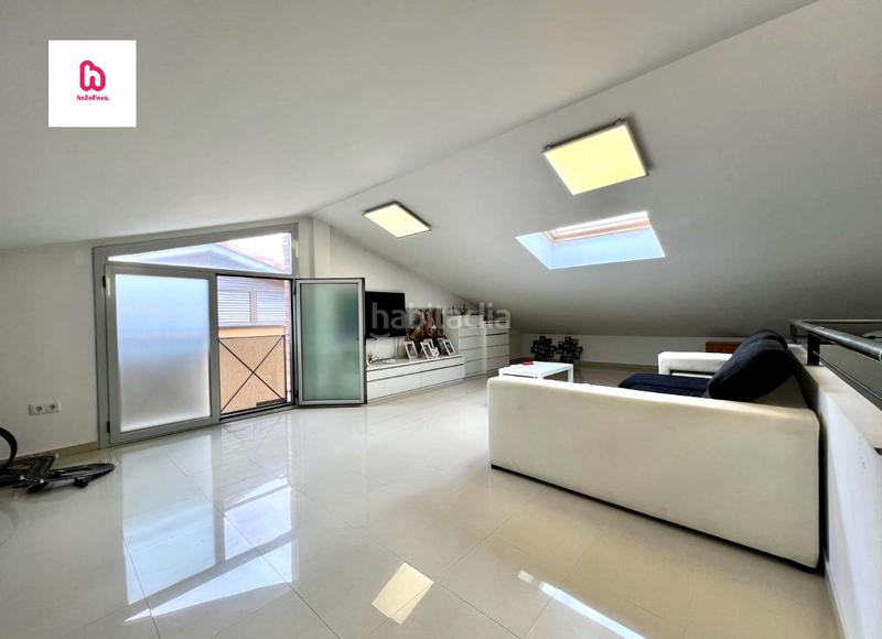 Foto 10772d12-cdfb-43c2-ba79-14e73d0491e8. Casa aparellada amb calefacció aparcament piscina a Montmeló