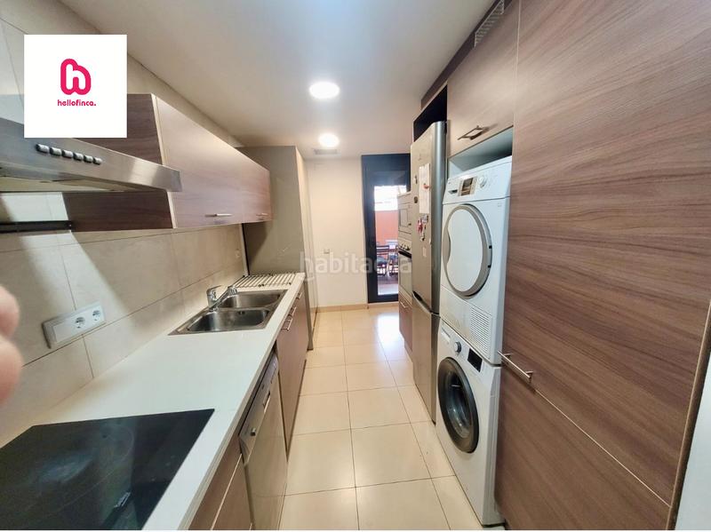 Foto a5fbef27-4898-40f9-9321-2c3f5ede1152. Planta baja  con terraza, piscina, parking y trastero en Sabadell