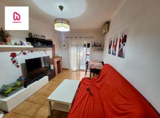 Pis  Carrer hierbabuena. Piso con patio interior en can vidalet - hospitalet de llobregat